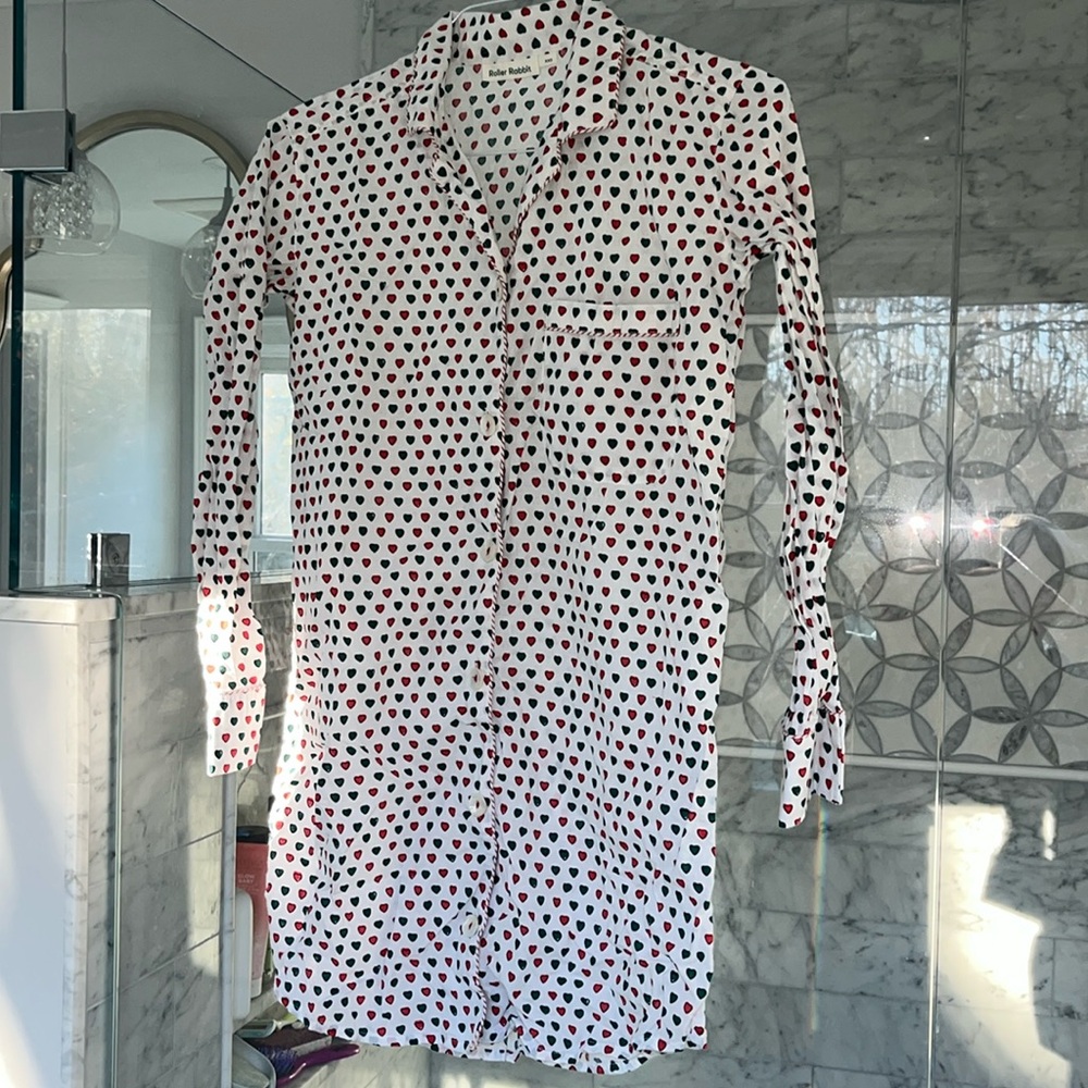Never worn, just washed. Roller rabbit pajamas nightgown holidays hearts
